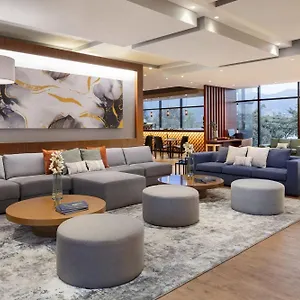 Fairfield By Marriott Embajada Hotel Bogota